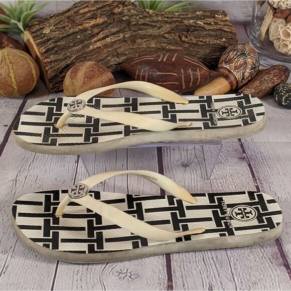 TORY BURCH WHITE T-BASKET FLIP FLOP W/ SILVER LOGO - Picture 4 of 6